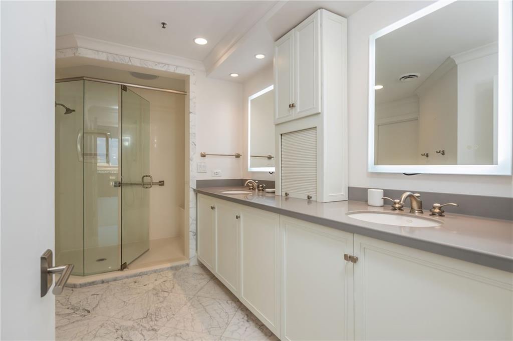 2660 Peachtree Road NW Unit 22E