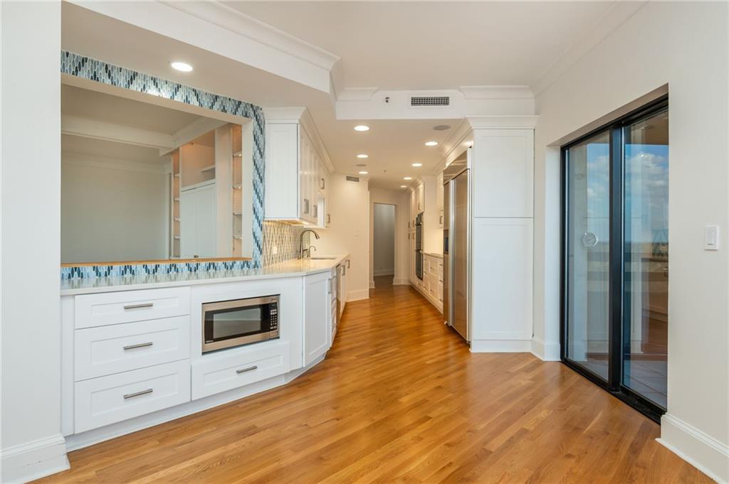 2660 Peachtree Road NW Unit 22E