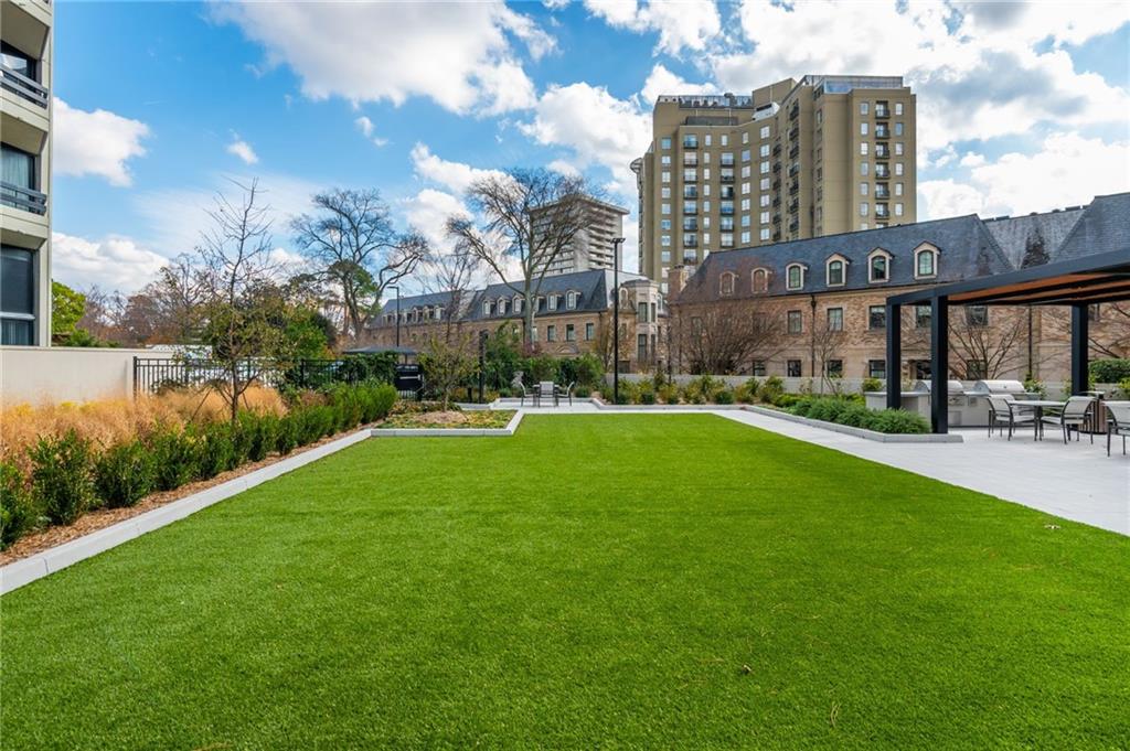 2660 Peachtree Road NW Unit 22E