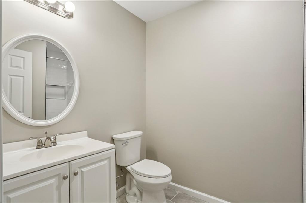 22 Peachtree Hills Avenue NE