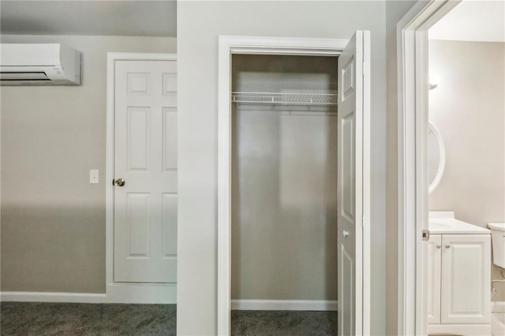 22 Peachtree Hills Avenue NE