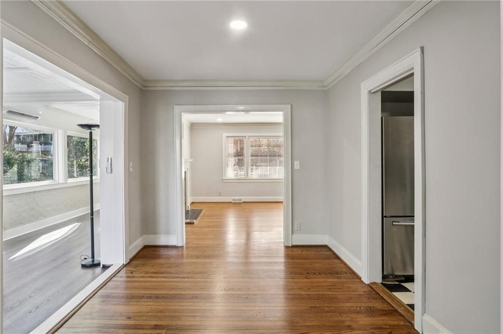 22 Peachtree Hills Avenue NE