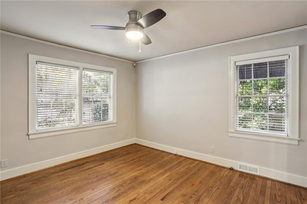 22 Peachtree Hills Avenue NE