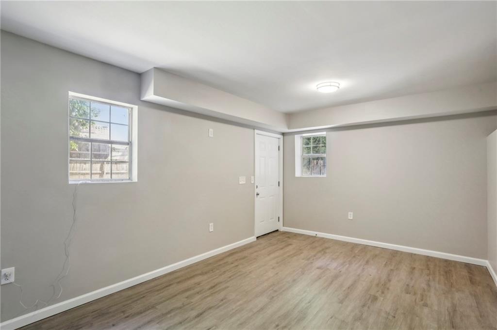 22 Peachtree Hills Avenue NE