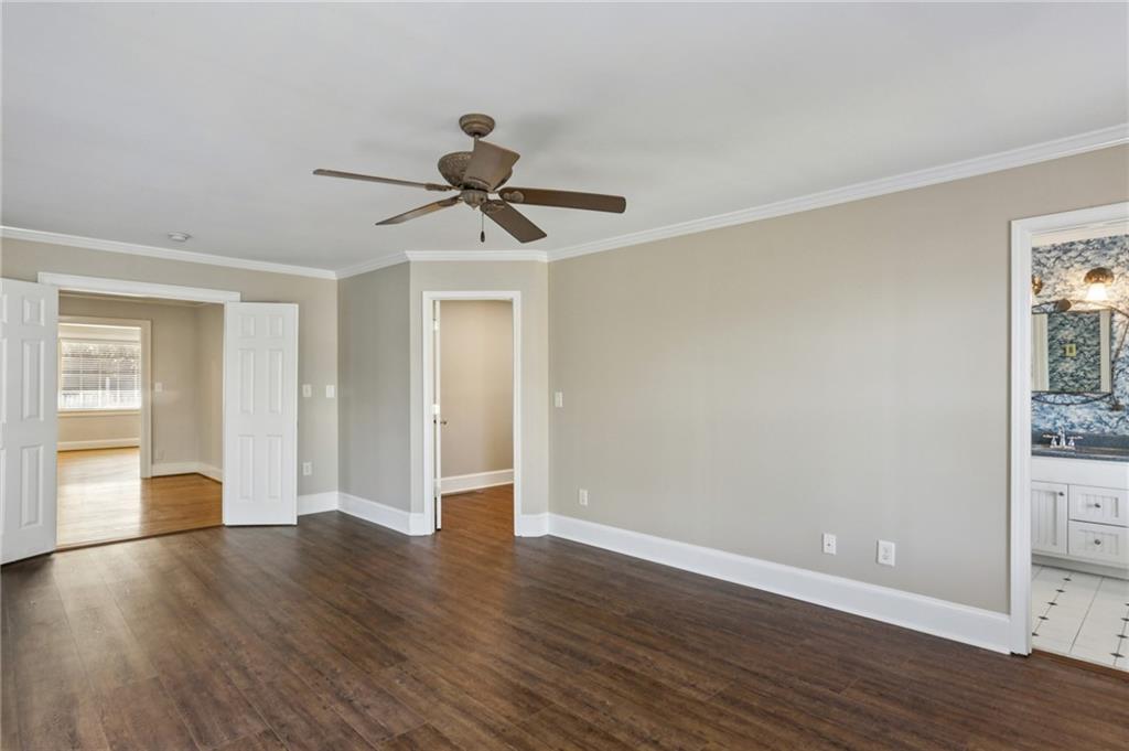 22 Peachtree Hills Avenue NE