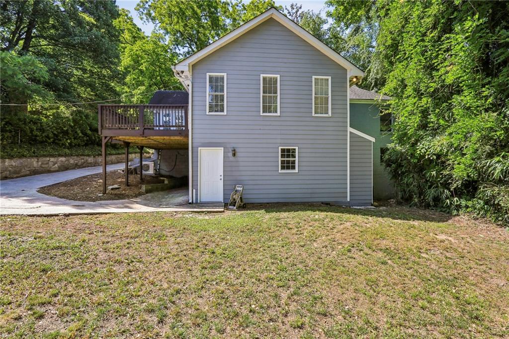 22 Peachtree Hills Avenue NE