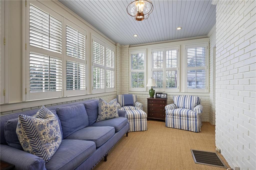 40 Northwood Avenue NE