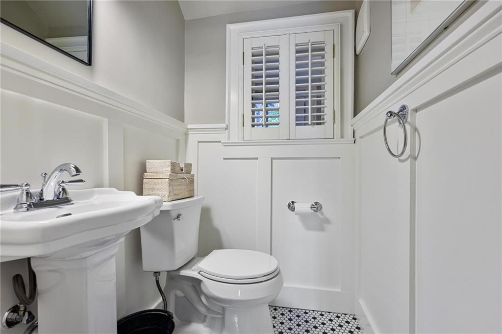 40 Northwood Avenue NE