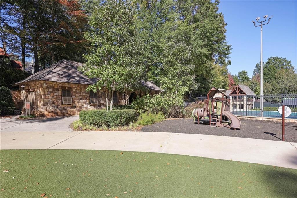 40 Northwood Avenue NE