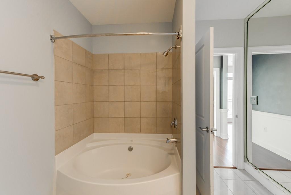 325 E Paces Ferry Road NE Unit 1706