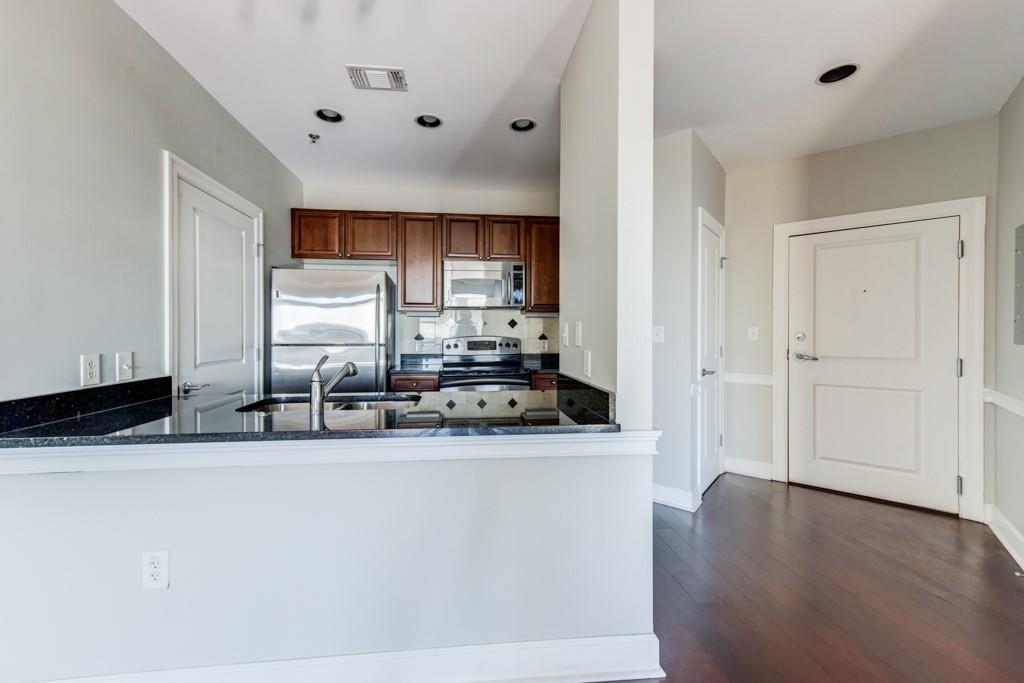 325 E Paces Ferry Road NE Unit 1706