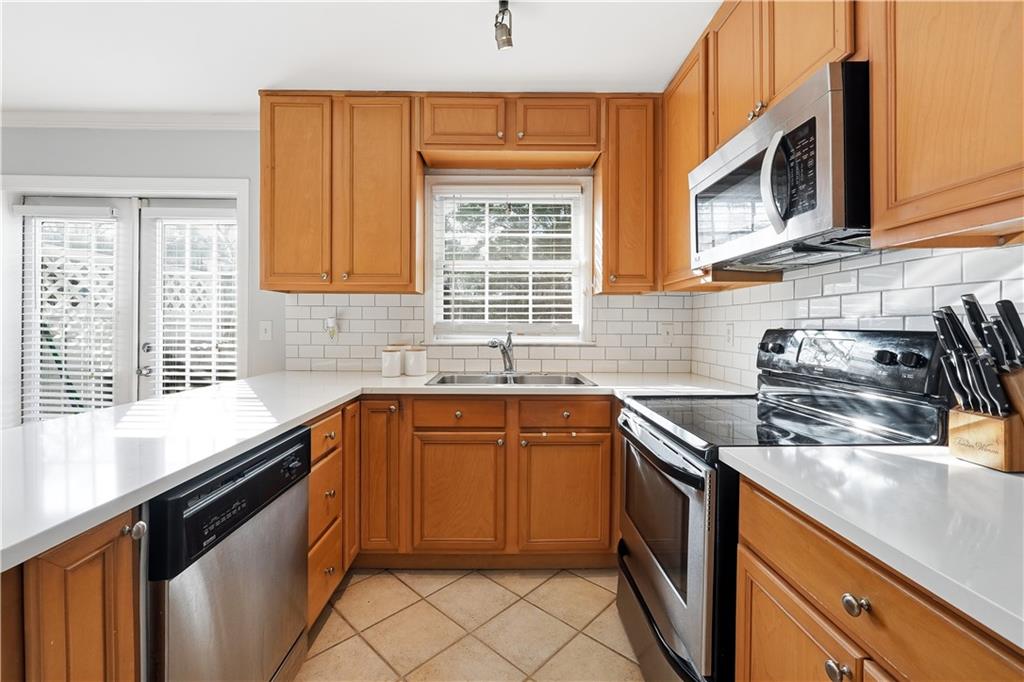 1101 Collier Road NW Unit Q6