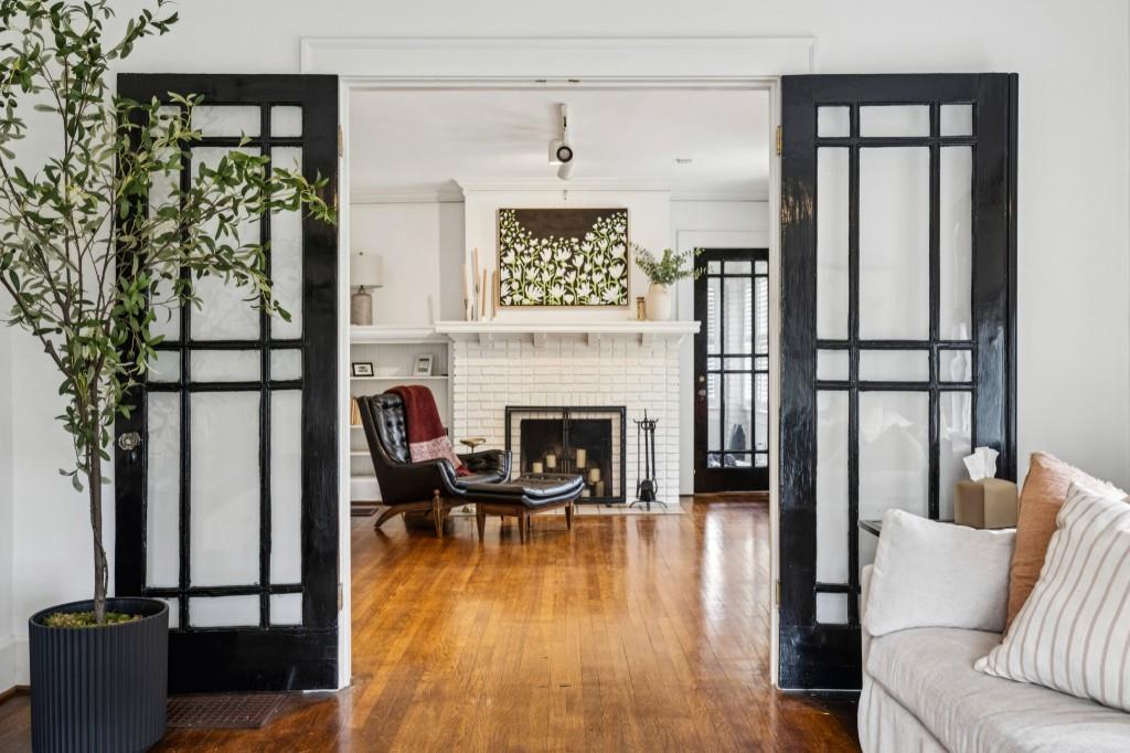 1229 Cameron Court NE