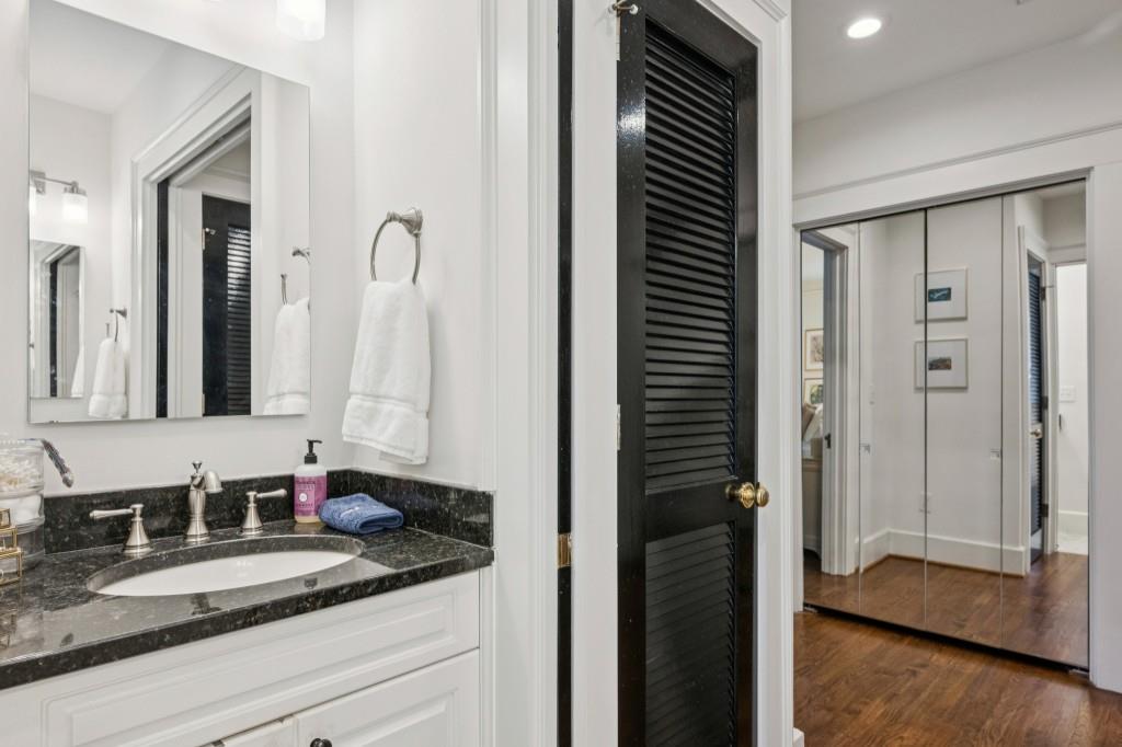 1229 Cameron Court NE