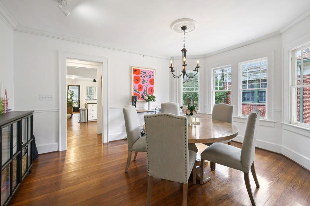 1229 Cameron Court NE