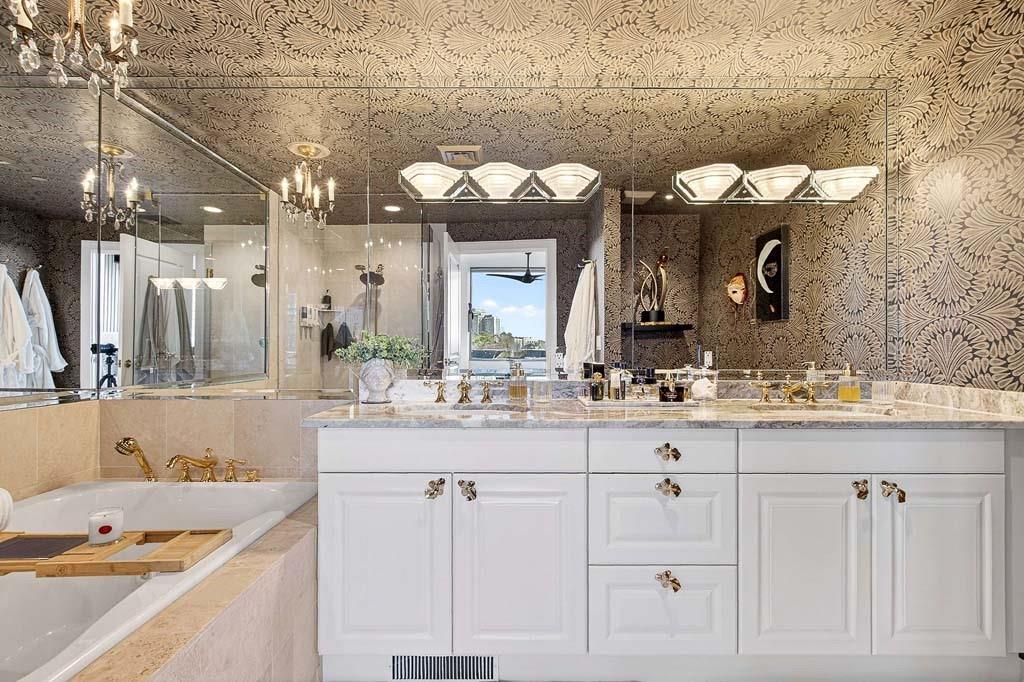 700 Park Regency Place NE Unit 1106