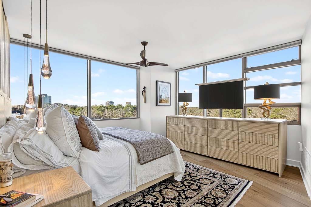 700 Park Regency Place NE Unit 1106