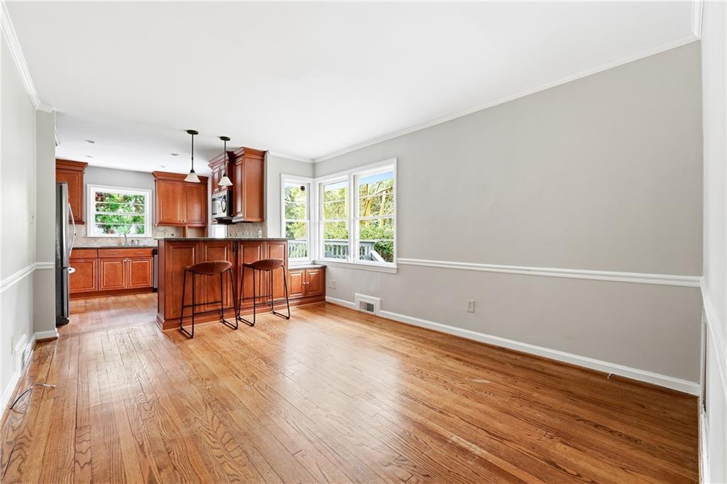 1846 fernwood Road NW