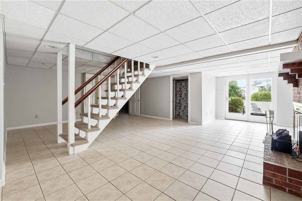 1846 fernwood Road NW