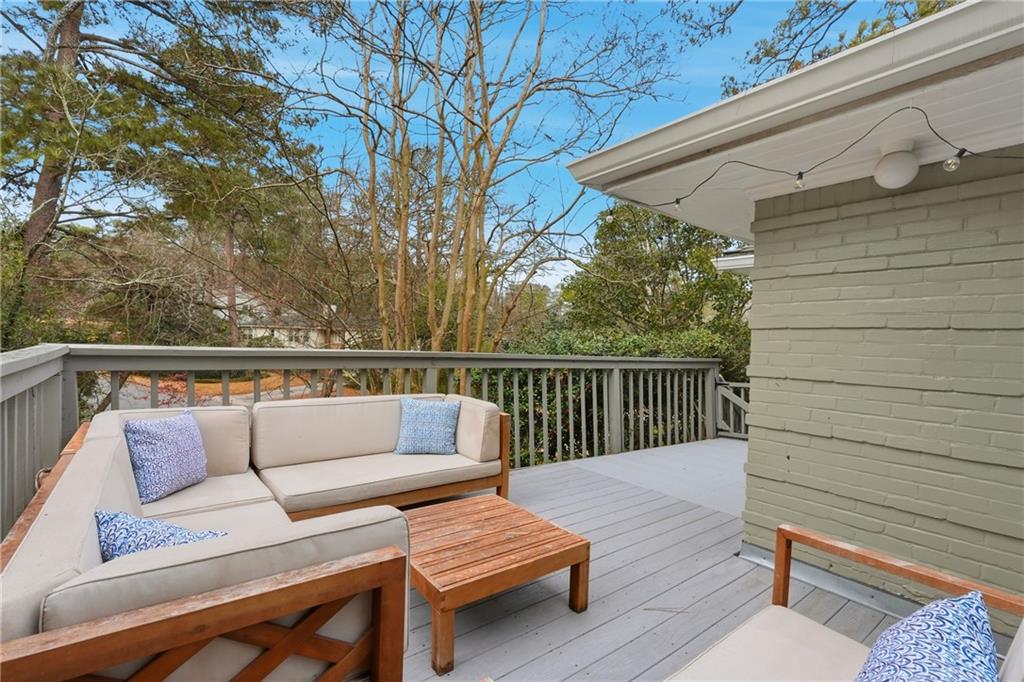 1846 fernwood Road NW