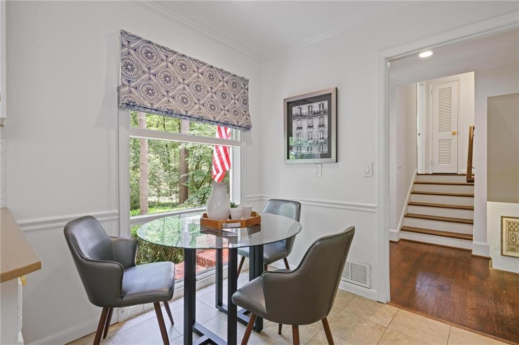 2800 Mornington Drive NW