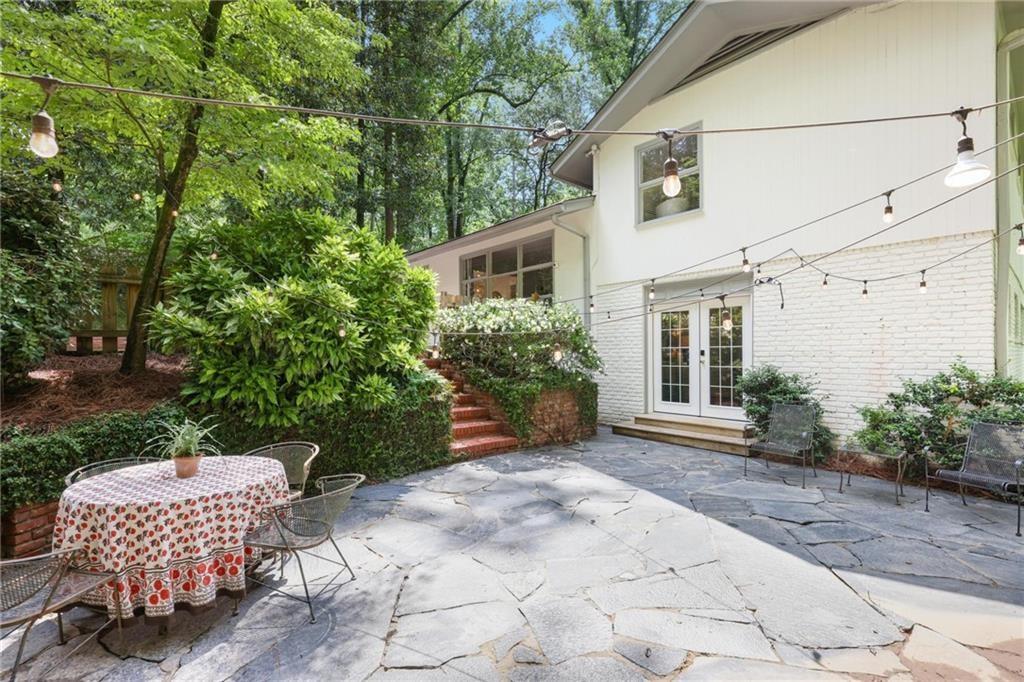 2800 Mornington Drive NW