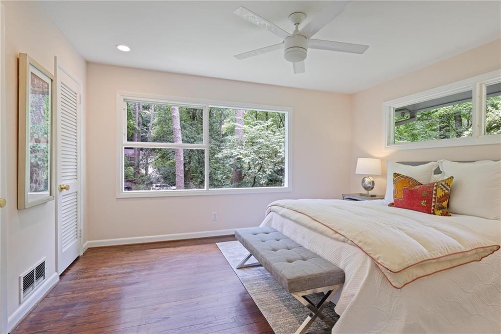 2800 Mornington Drive NW