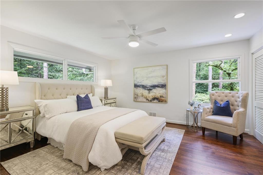 2800 Mornington Drive NW