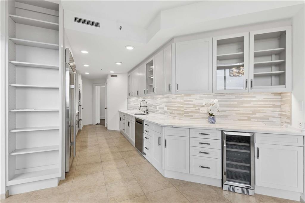 2660 Peachtree Road NW Unit 13F