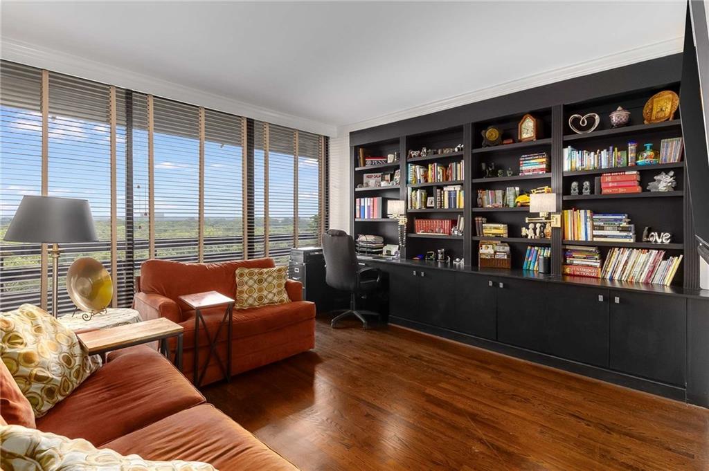 2660 Peachtree Road NW Unit 13F