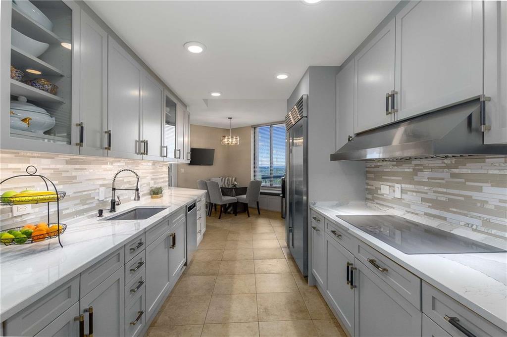 2660 Peachtree Road NW Unit 13F