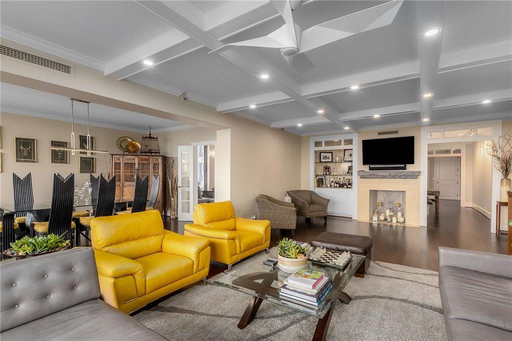 2660 Peachtree Road NW Unit 13F