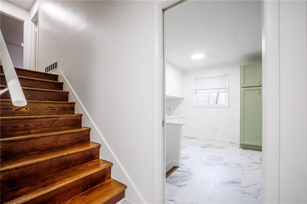 2692 Whites Mill Court