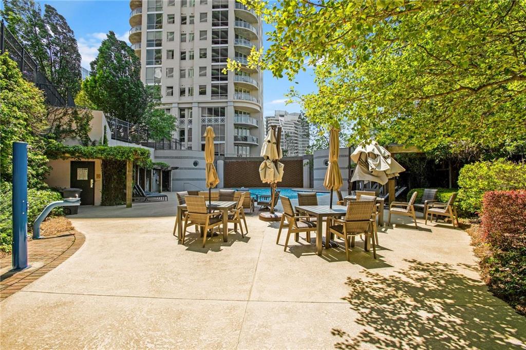 750 Park Avenue NE Unit 19E