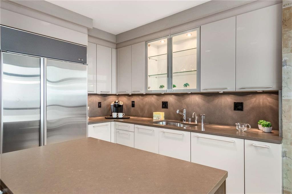 750 Park Avenue NE Unit 19E