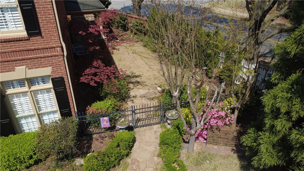 2133 Lucerne Lane SE