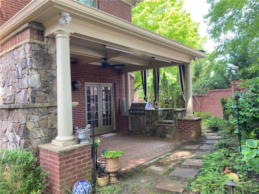 2133 Lucerne Lane SE