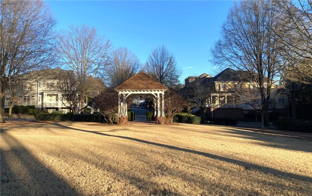 2133 Lucerne Lane SE