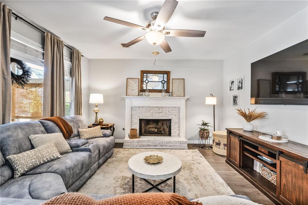 1607 Brentwood Drive