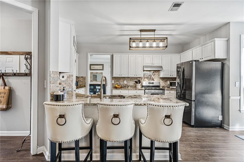 1607 Brentwood Drive