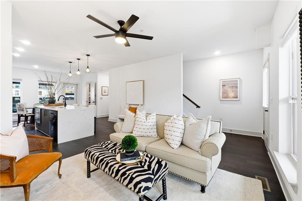 274 Estoria Street SE