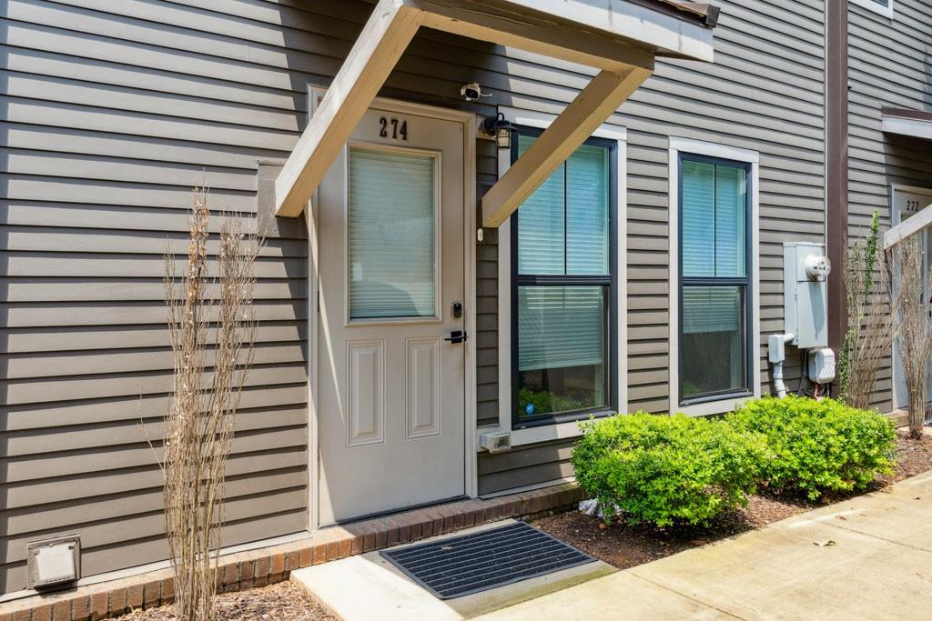 274 Estoria Street SE