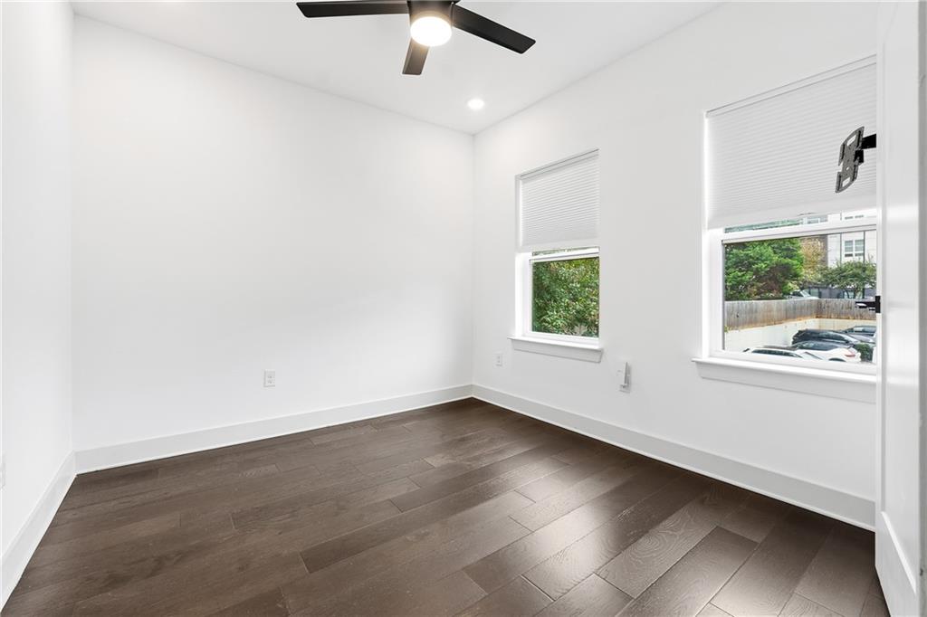 274 Estoria Street SE