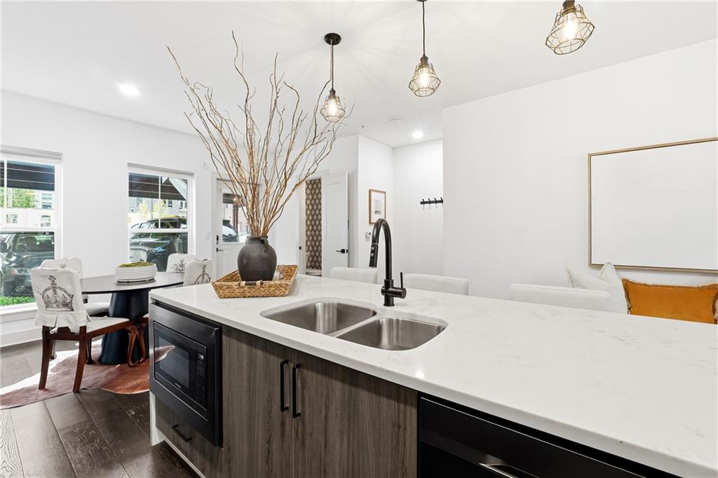 274 Estoria Street SE