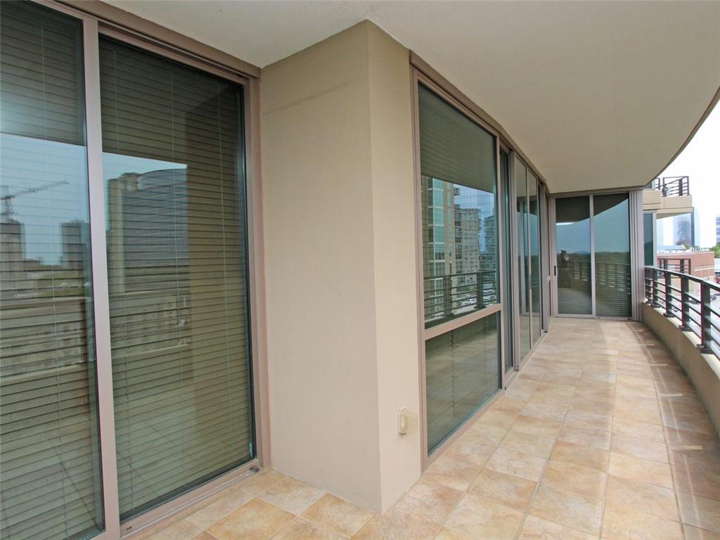 700 Park Regency Place NE