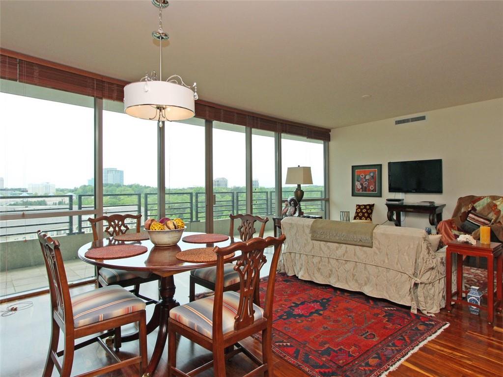 700 Park Regency Place NE