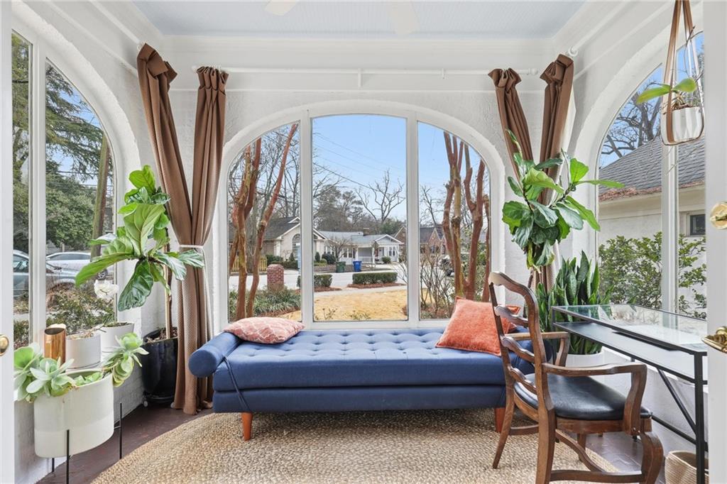 110 Peachtree Hills Avenue NE