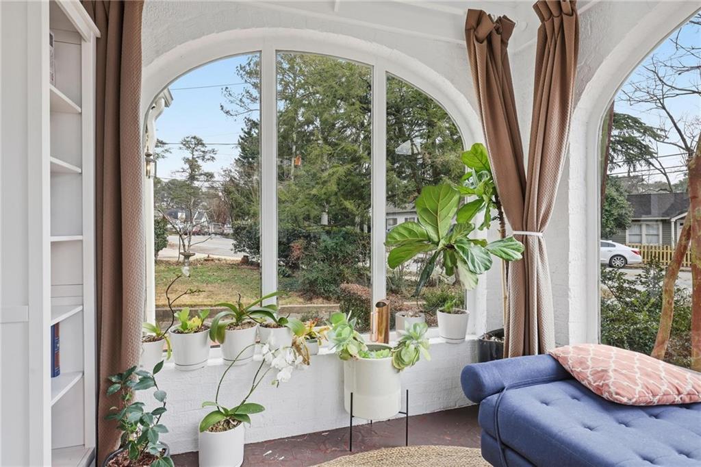 110 Peachtree Hills Avenue NE