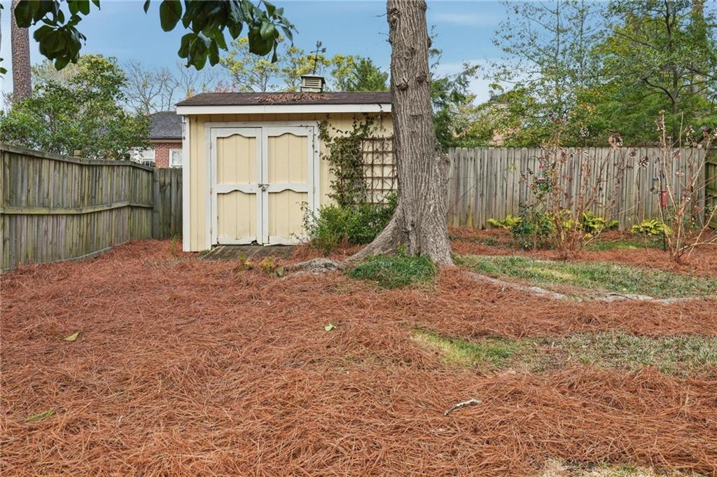 110 Peachtree Hills Avenue NE