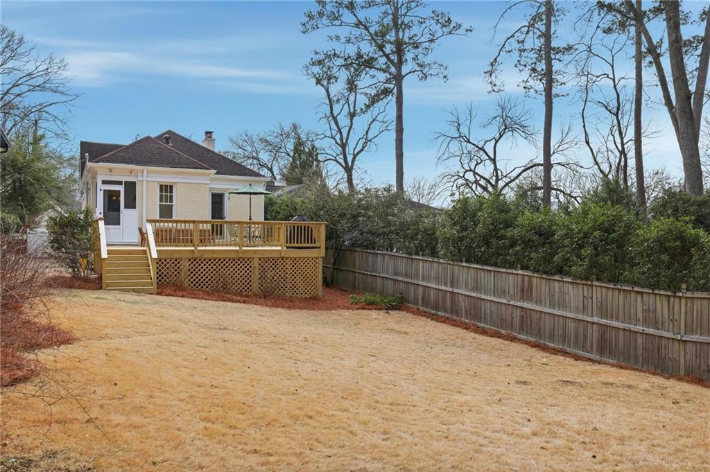 110 Peachtree Hills Avenue NE